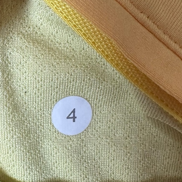 Lululemon Run: Pace Tight Leggings Size 4 Navy Inkwell Yellow Stripe Reflective - Picture 7 of 9